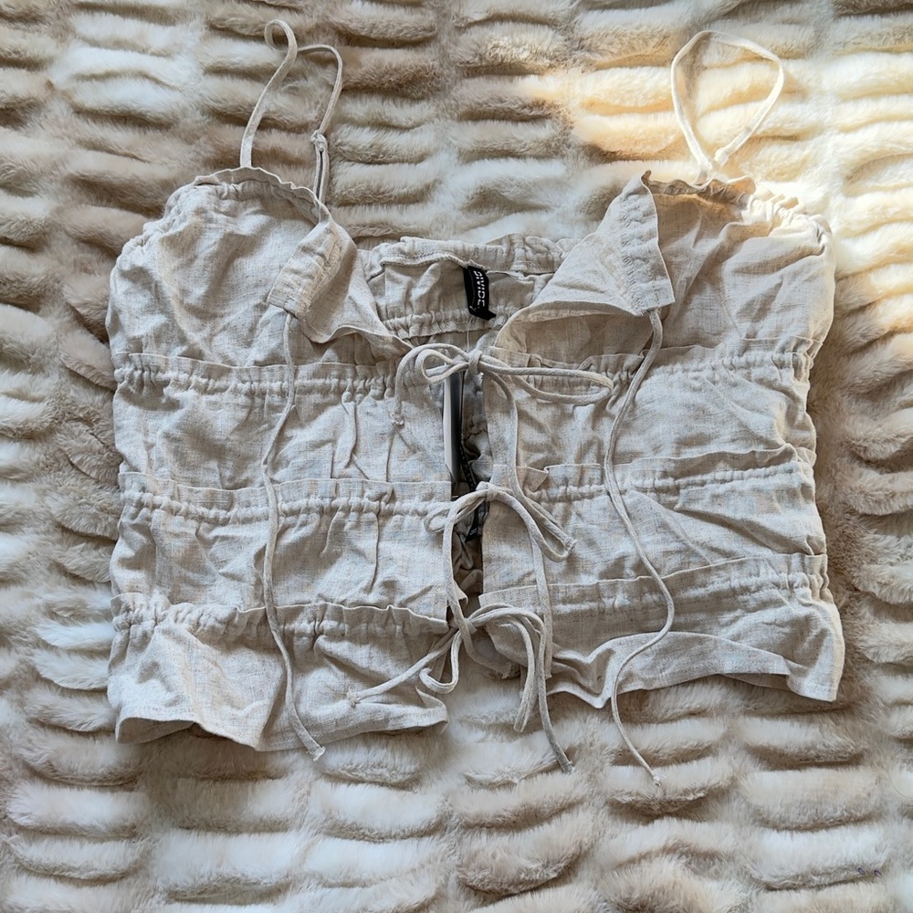 H&M Cream Tie-Front Crop Top